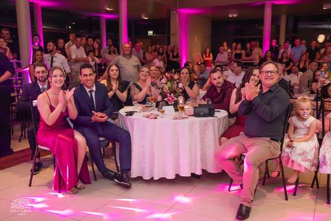 15 anos - debutante - festa de 15 - Diulya - família - celebração - valsa - pista de dança - making of - memórias - fotografia – san sebastian – pelotas – antonio rocha fotografias - aniversário 15 anos - abertura da pista de dança - vestido de 15 anos'