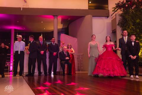 15 anos - debutante - festa de 15 - Diulya - família - celebração - valsa - pista de dança - making of - memórias - fotografia – san sebastian – pelotas – antonio rocha fotografias - aniversário 15 anos - abertura da pista de dança - vestido de 15 anos'