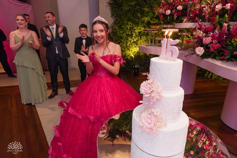 15 anos - debutante - festa de 15 - Diulya - família - celebração - valsa - pista de dança - making of - memórias - fotografia – san sebastian – pelotas – antonio rocha fotografias - aniversário 15 anos - abertura da pista de dança - vestido de 15 anos'