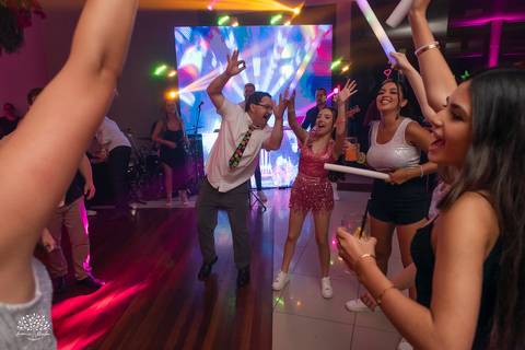 15 anos - debutante - festa de 15 - Diulya - família - celebração - valsa - pista de dança - making of - memórias - fotografia – san sebastian – pelotas – antonio rocha fotografias - aniversário 15 anos - abertura da pista de dança - vestido de 15 anos'