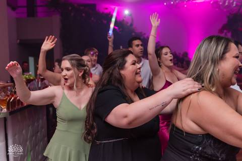 15 anos - debutante - festa de 15 - Diulya - família - celebração - valsa - pista de dança - making of - memórias - fotografia – san sebastian – pelotas – antonio rocha fotografias - aniversário 15 anos - abertura da pista de dança - vestido de 15 anos'