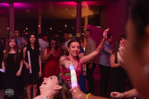 15 anos - debutante - festa de 15 - Diulya - família - celebração - valsa - pista de dança - making of - memórias - fotografia – san sebastian – pelotas – antonio rocha fotografias - aniversário 15 anos - abertura da pista de dança - vestido de 15 anos'