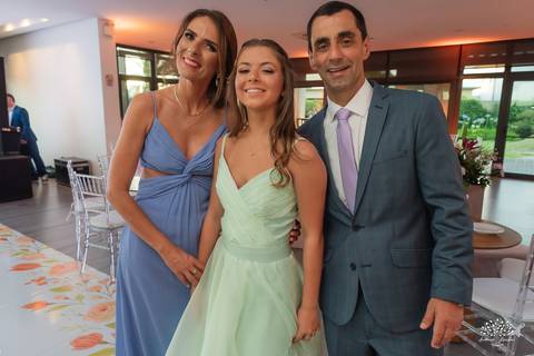 vestido de 15 anos - espaço vida - os saraivas - banda retroverso - flores'