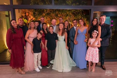 vestido de 15 anos - espaço vida - os saraivas - banda retroverso - flores'