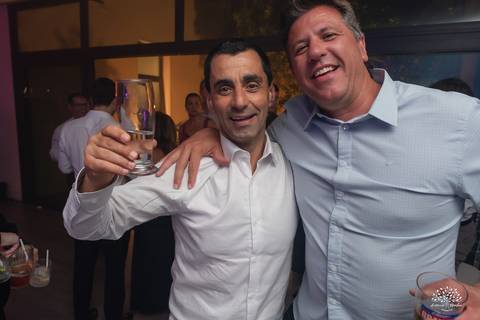 vestido de 15 anos - espaço vida - os saraivas - banda retroverso - flores'