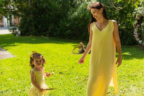 fotografia infantil – aniversário - festa infantil ao ar livre - memórias da infância - fotógrafo de família - salão Dom Manuel - festa debaixo da árvore - banho de piscina - bicicleta - carinho em família - Antonio Rocha Fotografias – Pelotas - Sol'