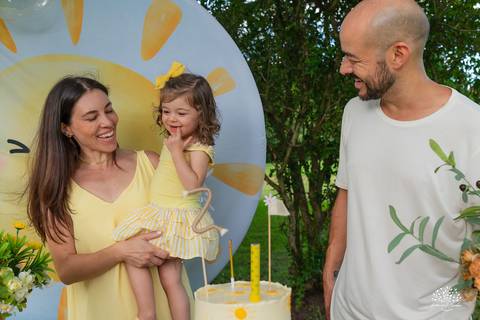 fotografia infantil – aniversário - festa infantil ao ar livre - memórias da infância - fotógrafo de família - salão Dom Manuel - festa debaixo da árvore - banho de piscina - bicicleta - carinho em família - Antonio Rocha Fotografias – Pelotas - Sol'