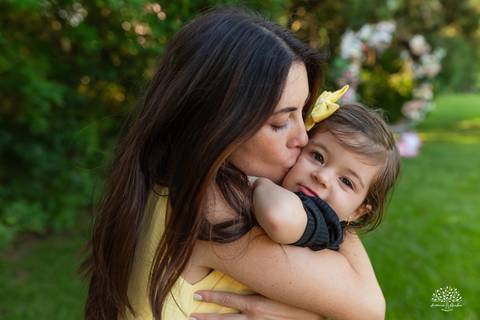 fotografia infantil – aniversário - festa infantil ao ar livre - memórias da infância - fotógrafo de família - salão Dom Manuel - festa debaixo da árvore - banho de piscina - bicicleta - carinho em família - Antonio Rocha Fotografias – Pelotas - Sol'