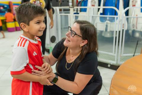 fotógrafo de festa infantil em Pelotas - fotografia infantil Pelotas - fotógrafo infantil Pelotas - aniversário infantil - festa de 5 anos - fotógrafo de aniversário - fotografia espontânea - festa infantil RS - patrimônio emocional - fotógrafo de criança'