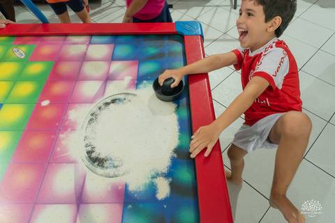 fotógrafo de festa infantil em Pelotas - fotografia infantil Pelotas - fotógrafo infantil Pelotas - aniversário infantil - festa de 5 anos - fotógrafo de aniversário - fotografia espontânea - festa infantil RS - patrimônio emocional - fotógrafo de criança'
