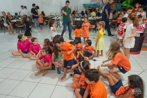 fotógrafo de festa infantil em Pelotas - fotografia infantil Pelotas - fotógrafo infantil Pelotas - aniversário infantil - festa de 5 anos - fotógrafo de aniversário - fotografia espontânea - festa infantil RS - patrimônio emocional - fotógrafo de criança'