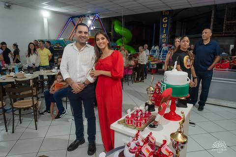 fotógrafo de festa infantil em Pelotas - fotografia infantil Pelotas - fotógrafo infantil Pelotas - aniversário infantil - festa de 5 anos - fotógrafo de aniversário - fotografia espontânea - festa infantil RS - patrimônio emocional - fotógrafo de criança'