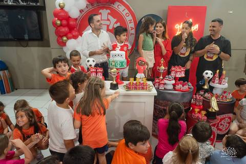 fotógrafo de festa infantil em Pelotas - fotografia infantil Pelotas - fotógrafo infantil Pelotas - aniversário infantil - festa de 5 anos - fotógrafo de aniversário - fotografia espontânea - festa infantil RS - patrimônio emocional - fotógrafo de criança'