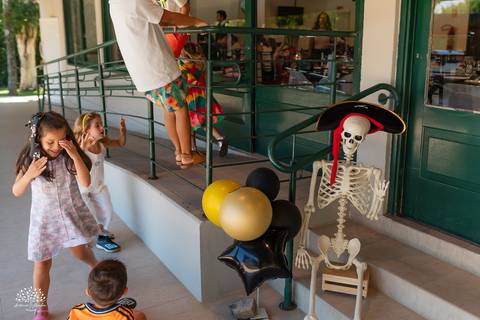 fotógrafo de festa infantil em Pelotas, fotografia infantil, aniversário de 6 anos, festa ao ar livre, Clube Caça e Pesca Pelotas, fotógrafo infantil RS, fotografia espontânea, futebol de sabão, bexiga d'água, infância, aniversário infantil, Antonio Rocha'