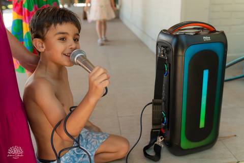 fotógrafo de festa infantil em Pelotas, fotografia infantil, aniversário de 6 anos, festa ao ar livre, Clube Caça e Pesca Pelotas, fotógrafo infantil RS, fotografia espontânea, futebol de sabão, bexiga d'água, infância, aniversário infantil, Antonio Rocha'