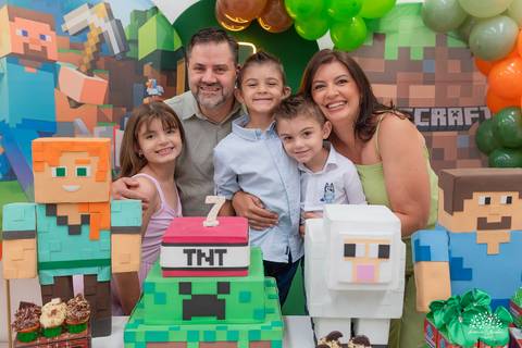 fotógrafo de aniversário infantil - fotografia infantil - festa de 7 anos - Cliff Kids - fotógrafo em Pelotas - fotografia de festa infantil - fotos espontâneas - fotografia de família - aniversário infantil RS - Minecraft - escola mario quintana'