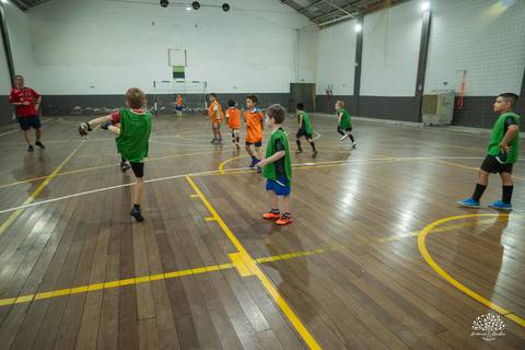 aniversário infantil - 7 anos - futebol infantil - camisa 7 - festa temática futebol - fotografia infantil – arena tio Guigui - festa na quadra - fotógrafo de festa infantil - patrimônio emocional - fotografia de aniversário - champions league - bolo'