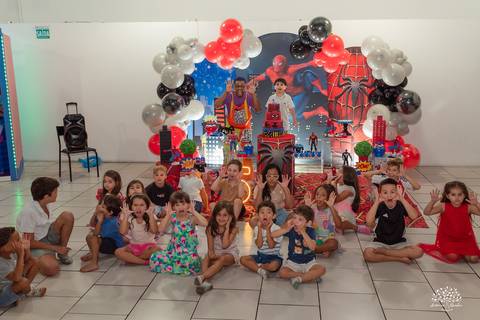aniversário infantil - festa infantil - Homem-Aranha - salão Cliff Kids - fotografia de aniversário - fotógrafo infantil - festa temática - diversão infantil - parabéns animado - animador Roxito - eventos infantis – fotógrafo de festa infantil – kids'