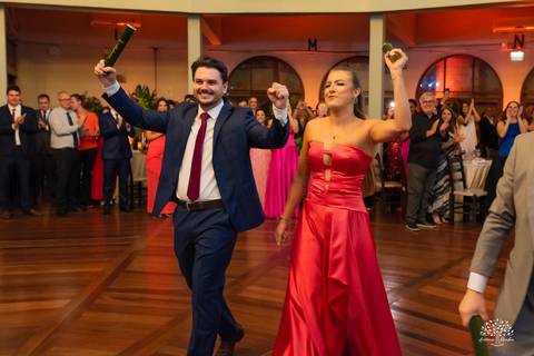 recepção de formatura medicina - festa formatura ucpel - centro português pelotas - fotógrafo formatura pelotas - decoração recepção formatura - chegada do formando - pista de dança formatura - brinde medicina - antonio rocha fotografias - fenadoce'