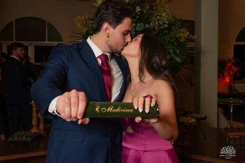 recepção de formatura medicina - festa formatura ucpel - centro português pelotas - fotógrafo formatura pelotas - decoração recepção formatura - chegada do formando - pista de dança formatura - brinde medicina - antonio rocha fotografias - fenadoce'