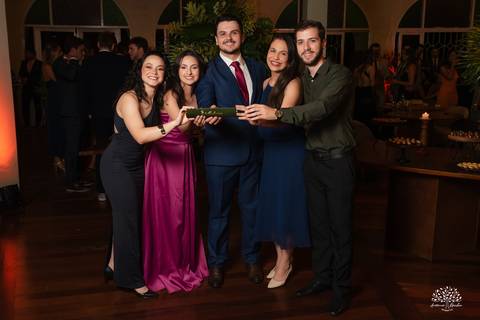 recepção de formatura medicina - festa formatura ucpel - centro português pelotas - fotógrafo formatura pelotas - decoração recepção formatura - chegada do formando - pista de dança formatura - brinde medicina - antonio rocha fotografias - fenadoce'