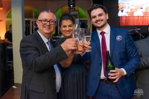 recepção de formatura medicina - festa formatura ucpel - centro português pelotas - fotógrafo formatura pelotas - decoração recepção formatura - chegada do formando - pista de dança formatura - brinde medicina - antonio rocha fotografias - fenadoce'