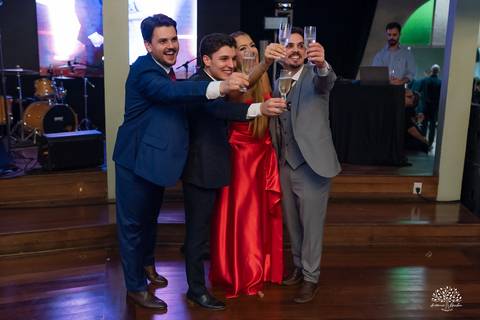 recepção de formatura medicina - festa formatura ucpel - centro português pelotas - fotógrafo formatura pelotas - decoração recepção formatura - chegada do formando - pista de dança formatura - brinde medicina - antonio rocha fotografias - fenadoce'