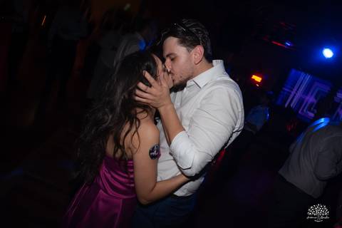 recepção de formatura medicina - festa formatura ucpel - centro português pelotas - fotógrafo formatura pelotas - decoração recepção formatura - chegada do formando - pista de dança formatura - brinde medicina - antonio rocha fotografias - fenadoce'