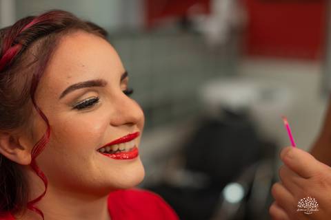 Fotografia de 15 anos - Fotógrafos de XV anos - Making of debutante - fler drinks bartender - buffet arte e sabor - vestido de 15 anos - carrinho de picolé - perna de pau - ensaio de debutante - letreiro luminoso - óculos para balada - vela de 15 anos'
