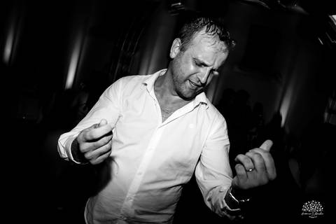 Fotografia de 15 anos - Fotógrafos de XV anos - Making of debutante - fler drinks bartender - buffet arte e sabor - vestido de 15 anos - carrinho de picolé - perna de pau - ensaio de debutante - letreiro luminoso - óculos para balada - vela de 15 anos'