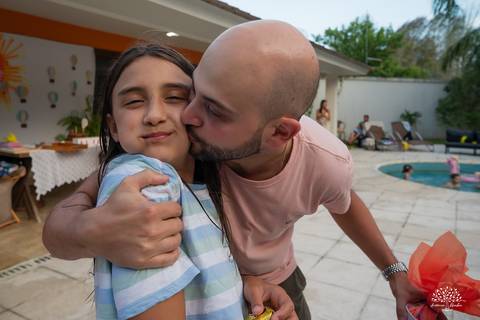 fotógrafo infantil - fotografia infantil - aniversário infantil - festa infantil - aniversário de 7 anos - festa na piscina - fotógrafo de aniversário infantil - fotografia de família - comemoração infantil - aniversário da Alice - fotógrafo em Pelotas'