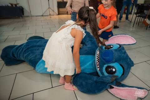 Manu 8 anos - Ana 6 anos - aniversário infantil - festa infantil - fotografia de família - fotografia de aniversário - capivara - Stitch - irmãs - infância - alegria - memórias - Antonio Rocha Fotografias - Cliff Kids - Ariadne - Dine - pelotas - heroi'