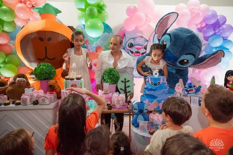 Manu 8 anos - Ana 6 anos - aniversário infantil - festa infantil - fotografia de família - fotografia de aniversário - capivara - Stitch - irmãs - infância - alegria - memórias - Antonio Rocha Fotografias - Cliff Kids - Ariadne - Dine - pelotas - heroi'