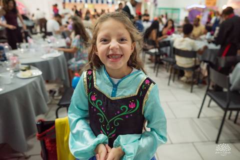 Manu 8 anos - Ana 6 anos - aniversário infantil - festa infantil - fotografia de família - fotografia de aniversário - capivara - Stitch - irmãs - infância - alegria - memórias - Antonio Rocha Fotografias - Cliff Kids - Ariadne - Dine - pelotas - heroi'