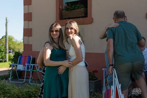 primeiro aninho Lara - festa infantil 1 ano - fotografia de aniversário infantil - tarde de verão - família reunida - memórias da infância - pôr do sol - festa no campo - Antonio Rocha Fotografias – Casa Harter Café Colonial – bebê arco íris - parabéns'