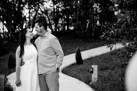 ensaio pre wedding - fotografia de casamento - ensaio de casal - momento do sim - amor e conexão - fotografia natural - chácara - ensaio ao ar livre - expectativa casamento - noivos - memórias afetivas - fotógrafo de casamento - pré wedding - Antonio e Re'