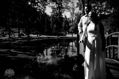 ensaio pre wedding - fotografia de casamento - ensaio de casal - momento do sim - amor e conexão - fotografia natural - chácara - ensaio ao ar livre - expectativa casamento - noivos - memórias afetivas - fotógrafo de casamento - pré wedding - Antonio e Re'