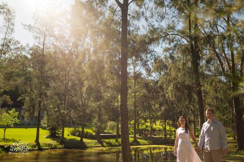 ensaio pre wedding - fotografia de casamento - ensaio de casal - momento do sim - amor e conexão - fotografia natural - chácara - ensaio ao ar livre - expectativa casamento - noivos - memórias afetivas - fotógrafo de casamento - pré wedding - Antonio e Re'