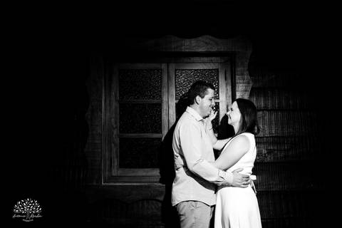 ensaio pre wedding - fotografia de casamento - ensaio de casal - momento do sim - amor e conexão - fotografia natural - chácara - ensaio ao ar livre - expectativa casamento - noivos - memórias afetivas - fotógrafo de casamento - pré wedding - Antonio e Re'