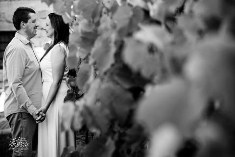 ensaio pre wedding - fotografia de casamento - ensaio de casal - momento do sim - amor e conexão - fotografia natural - chácara - ensaio ao ar livre - expectativa casamento - noivos - memórias afetivas - fotógrafo de casamento - pré wedding - Antonio e Re'
