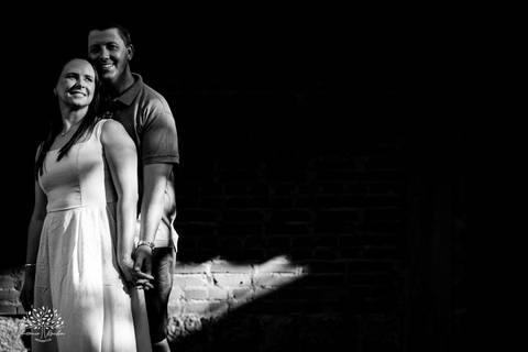 ensaio pre wedding - fotografia de casamento - ensaio de casal - momento do sim - amor e conexão - fotografia natural - chácara - ensaio ao ar livre - expectativa casamento - noivos - memórias afetivas - fotógrafo de casamento - pré wedding - Antonio e Re'