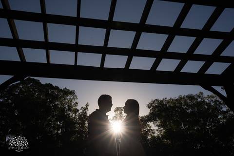 ensaio pre wedding - fotografia de casamento - ensaio de casal - momento do sim - amor e conexão - fotografia natural - chácara - ensaio ao ar livre - expectativa casamento - noivos - memórias afetivas - fotógrafo de casamento - pré wedding - Antonio e Re'
