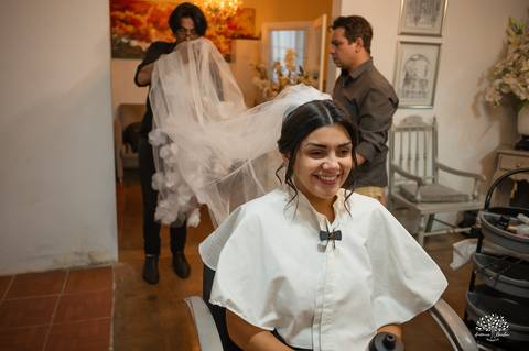 casamento-maria-e-rodrigo-fotografo-de-casamento-jaguarao-making-of-noiva-cerimonia-de-casamento-festa-de-casamento-banda-herederos-ensaio-casal-fotografia-de-casamento-lupirridecor-uruguay-noivos-beth schneid-terço-sociedade harmonia-pelotas-véu-vestido'