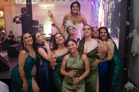 casamento-maria-e-rodrigo-fotografo-de-casamento-jaguarao-making-of-noiva-cerimonia-de-casamento-festa-de-casamento-banda-herederos-ensaio-casal-fotografia-de-casamento-lupirridecor-uruguay-noivos-beth schneid-terço-sociedade harmonia-pelotas-véu-vestido'