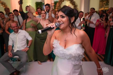 casamento-maria-e-rodrigo-fotografo-de-casamento-jaguarao-making-of-noiva-cerimonia-de-casamento-festa-de-casamento-banda-herederos-ensaio-casal-fotografia-de-casamento-lupirridecor-uruguay-noivos-beth schneid-terço-sociedade harmonia-pelotas-véu-vestido'