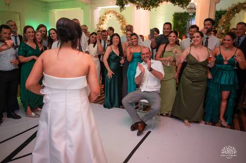 casamento-maria-e-rodrigo-fotografo-de-casamento-jaguarao-making-of-noiva-cerimonia-de-casamento-festa-de-casamento-banda-herederos-ensaio-casal-fotografia-de-casamento-lupirridecor-uruguay-noivos-beth schneid-terço-sociedade harmonia-pelotas-véu-vestido'