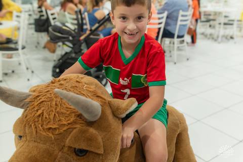 José 7 anos - Zé - aniversário infantil - festa infantil - Bob Esponja - fotografia de aniversário - fotografia de família - Arte e Riso - amigos - infância - alegria - brincadeiras - futebol - playground - parabéns - memórias - Antonio Rocha Fotografias'
