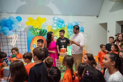 José 7 anos - Zé - aniversário infantil - festa infantil - Bob Esponja - fotografia de aniversário - fotografia de família - Arte e Riso - amigos - infância - alegria - brincadeiras - futebol - playground - parabéns - memórias - Antonio Rocha Fotografias'