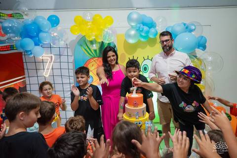 José 7 anos - Zé - aniversário infantil - festa infantil - Bob Esponja - fotografia de aniversário - fotografia de família - Arte e Riso - amigos - infância - alegria - brincadeiras - futebol - playground - parabéns - memórias - Antonio Rocha Fotografias'