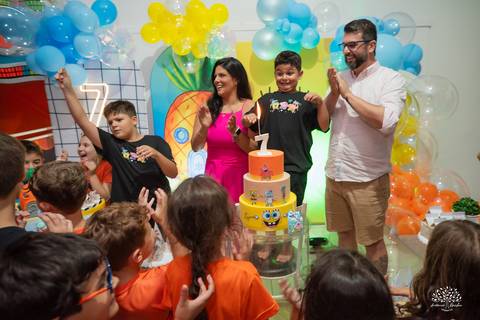 José 7 anos - Zé - aniversário infantil - festa infantil - Bob Esponja - fotografia de aniversário - fotografia de família - Arte e Riso - amigos - infância - alegria - brincadeiras - futebol - playground - parabéns - memórias - Antonio Rocha Fotografias'